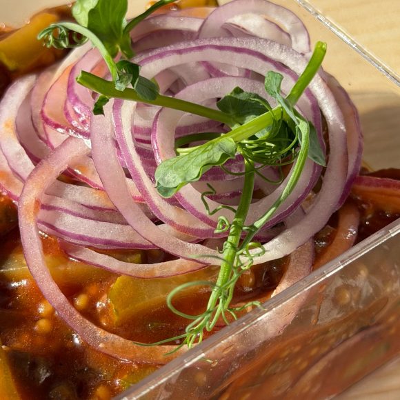 Салат с  говядиной и перцем